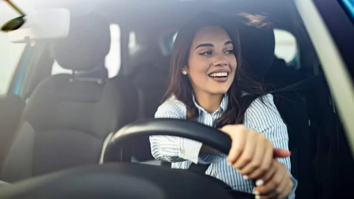 kobieta-kierujaca-samochodem.jpg